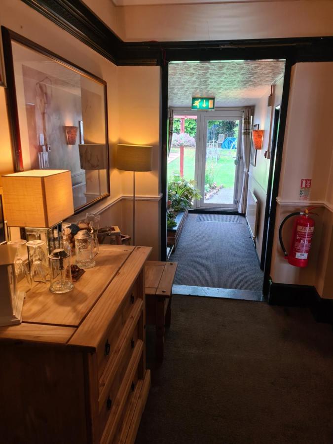 Tudor Lodge Hotel ノッティンガム エクステリア 写真