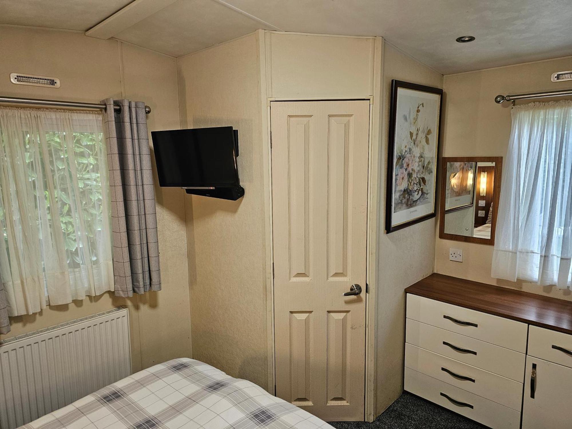 Tudor Lodge Hotel ノッティンガム エクステリア 写真